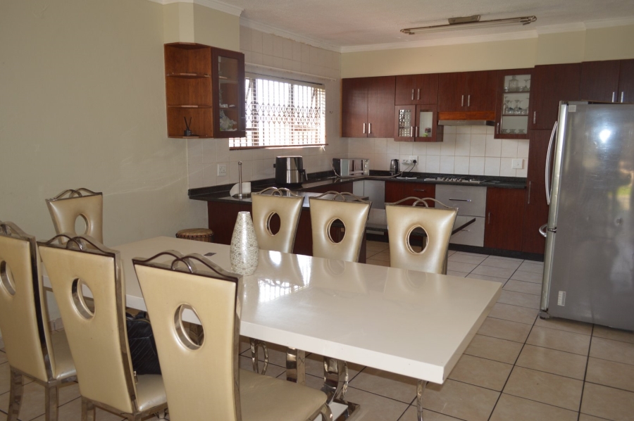 5 Bedroom Property for Sale in Doringkruin North West